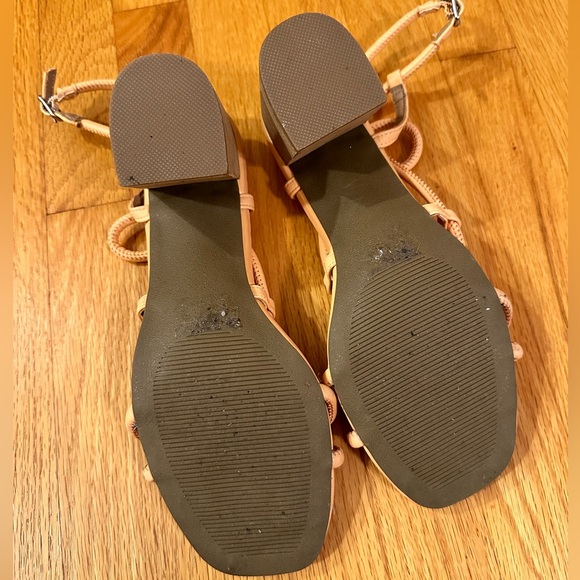 Dolce Vita - Peach Orange Chic Strappy Sandals with Chunky Heel - US 7.5 - Picture 3 of 7